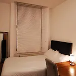 Modern Apartment Central London